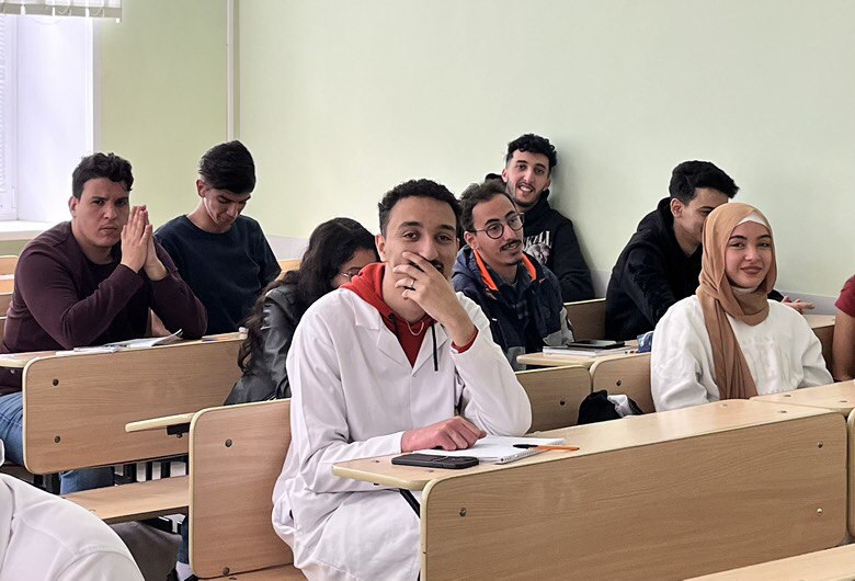 В канун майских праздников, а также в праздничный период доцент кафедры ВИиО Т.В. Гаврилова подготовила и провела ряд образовательных и культурных мероприятий с русскими и иностранными студентами университета.